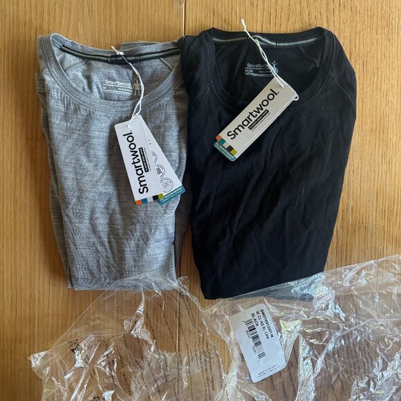 Two NWT Women's Long Sleeve Smart Wool All-Season Long Sleeve Wool Baselayers - Picture 3 of 8